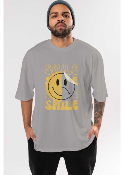 Smile Yazılı Ön Baskılı Gri Oversize T-Shirt Unisex Erkek Kadın Bisiklet Yaka
