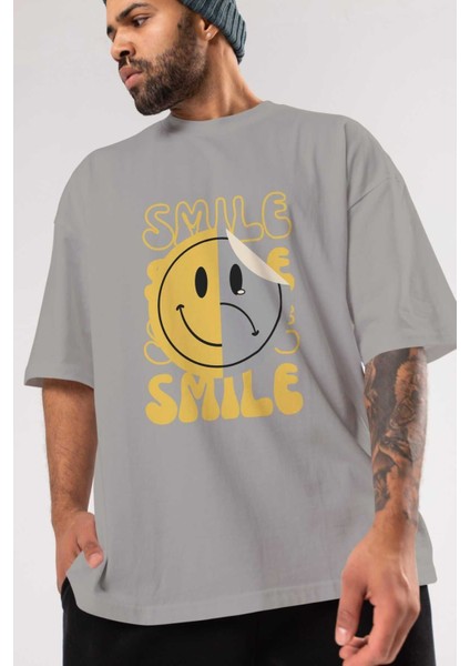 Smile Yazılı Ön Baskılı Gri Oversize T-Shirt Unisex Erkek Kadın Bisiklet Yaka modelleri
