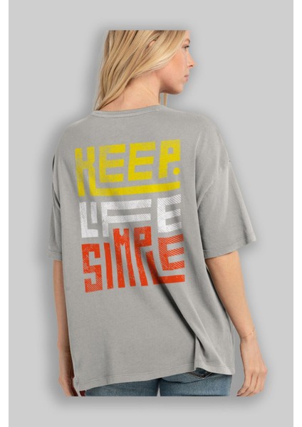 Keep Life Simple Yazılı Arka Baskılı Gri Oversize T-Shirt Unisex Erkek Kadın Bisiklet Yaka modelleri