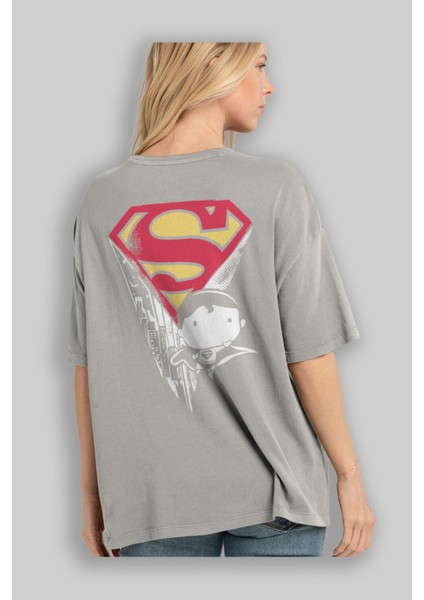 Superman Arka Baskılı Gri Oversize T-Shirt Bisiklet Yaka Pamuk Erkek Kadın modelleri