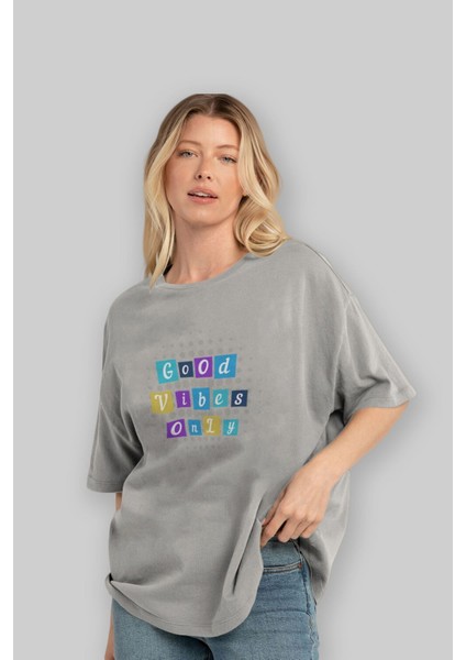 Good Vibes Only Yazılı 3 Ön Baskılı Gri Oversize T-Shirt Unisex Erkek Kadın Bisiklet Yaka fırsatları