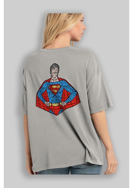 Kryptonian Arka Baskılı Gri Oversize T-Shirt Unisex Erkek Kadın Bisiklet Yaka modelleri