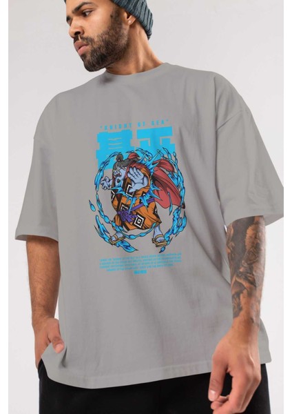 Jinbei Anime Ön Baskılı Gri Oversize T-Shirt %100 Pamuk Erkek Kadın modelleri