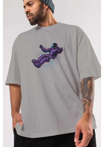 Having Fun In Outer Space Ön Baskılı Gri Oversize T-Shirt Unisex Erkek Kadın Bisiklet Yaka modelleri
