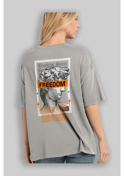 Brooklyn Street Arka Baskılı Gri Oversize T-Shirt Unisex Erkek Kadın Bisiklet Yaka modelleri