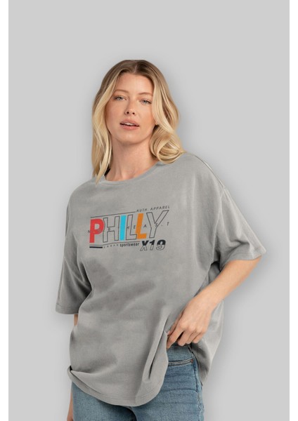Philly Ön Baskılı Gri Oversize T-Shirt Unisex Erkek Kadın Bisiklet Yaka fırsatları