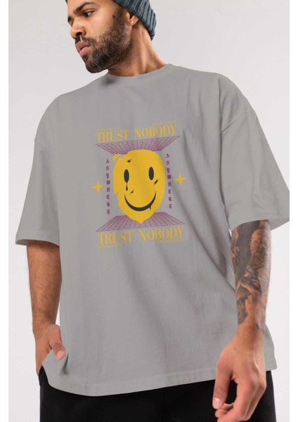 Trust Nobody Ön Baskılı Gri Oversize T-Shirt Unisex Erkek Kadın Bisiklet Yaka
