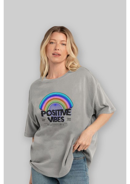Positive Vibes Ön Baskılı Gri Oversize T-Shirt Unisex Erkek Kadın Bisiklet Yaka fırsatları