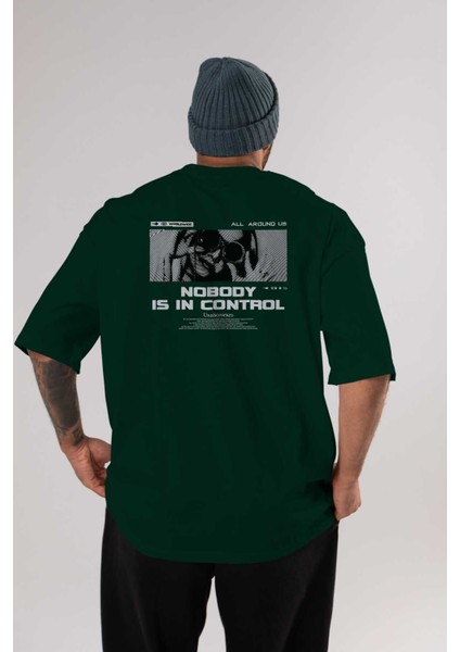 Nobody Is In Control Arka Baskılı Zümrüt Yeşili Oversize T-Shirt Unisex Erkek Kadın Bisiklet Yaka