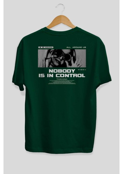 Nobody Is In Control Arka Baskılı Zümrüt Yeşili Oversize T-Shirt Unisex Erkek Kadın Bisiklet Yaka fiyatları