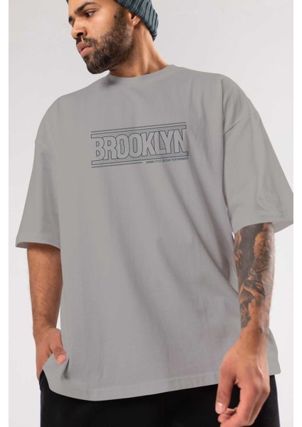 Brooklyn Ön Baskılı Gri Oversize T-Shirt Unisex Erkek Kadın Bisiklet Yaka modelleri