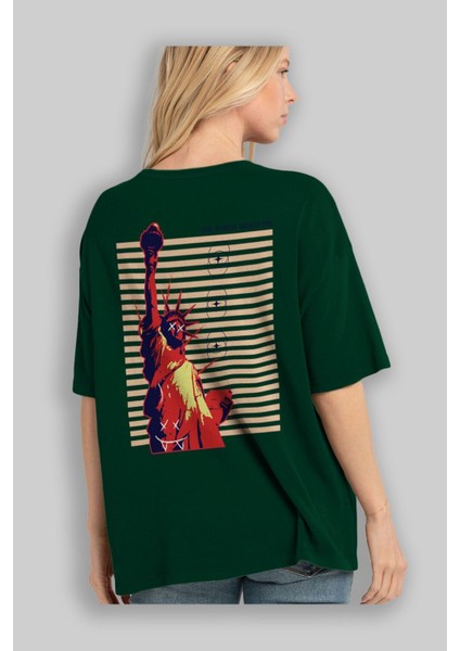 The World Around You Arka Baskılı Zümrüt Yeşili Oversize T-Shirt Erkek Kadın Bisiklet Yaka fırsatları