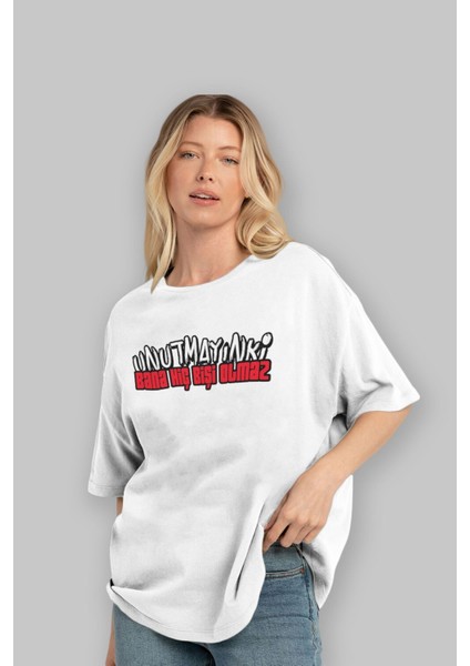 Unutmayın Ki Bana Hiç Bişi Ön Baskılı Beyaz Oversize T-Shirt Erkek Kadın Bisiklet Yaka fırsatları