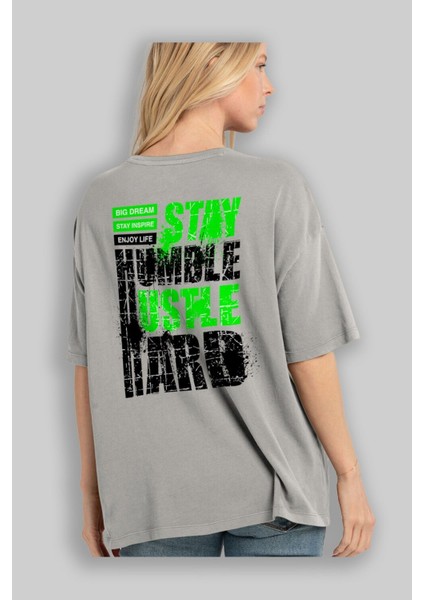 Stay Hustle Arka Baskılı Gri Oversize T-Shirt Unisex Erkek Kadın Bisiklet Yaka modelleri