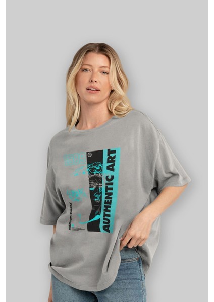 Authentic Art Ön Baskılı Gri Oversize T-Shirt Unisex Erkek Kadın Bisiklet Yaka fırsatları