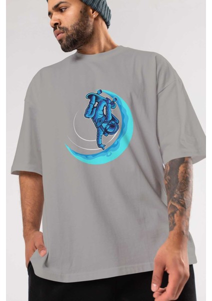Skating On The Moon Ön Baskılı Gri Oversize T-Shirt Unisex Erkek Kadın Bisiklet Yaka modelleri