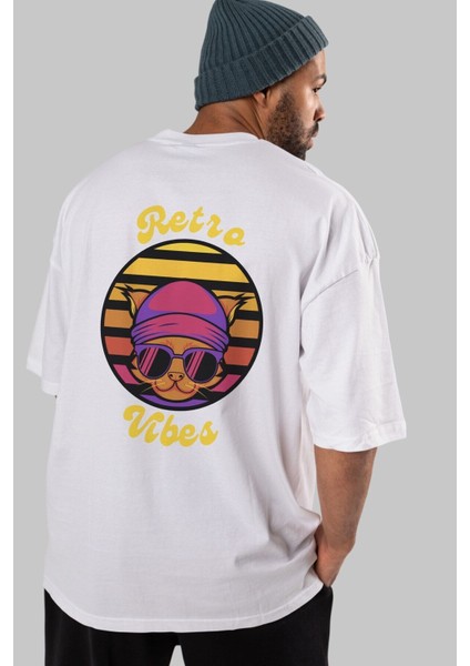 Cat Retro Vibes Arka Baskılı Beyaz Oversize T-Shirt Erkek Kadın Bisiklet Yaka modelleri