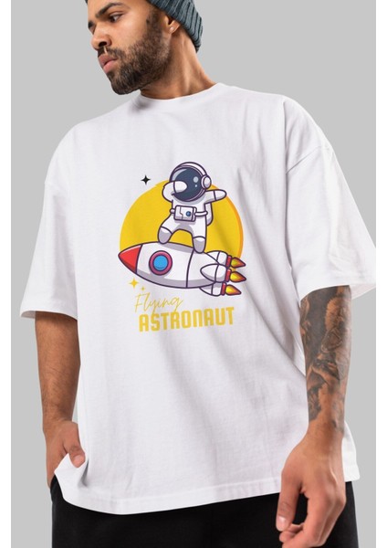 Flying Astronaut Yazılı Ön Baskılı Beyaz Oversize T-Shirt Erkek Kadın Bisiklet Yaka