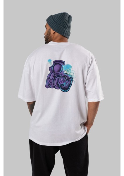 Astronaut And Jellyfish Arka Baskılı Beyaz Oversize T-Shirt Erkek Kadın Bisiklet Yaka modelleri