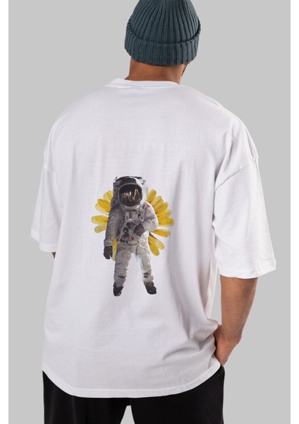 Astronaut Streetwear Arka Baskılı Beyaz Oversize T-Shirt Erkek Kadın Bisiklet Yaka indirimleri