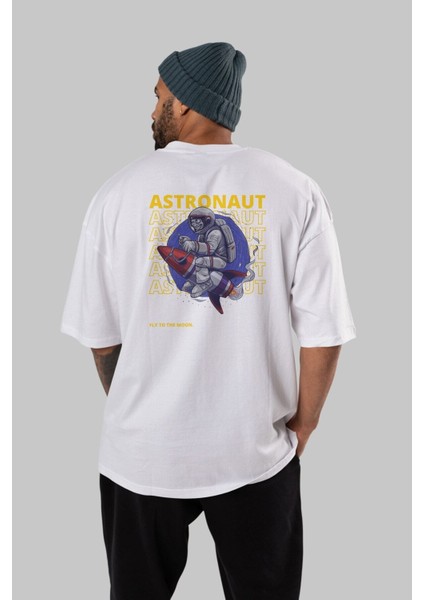 Astronaut Fly To The Arka Baskılı Beyaz Oversize T-Shirt Erkek Kadın Bisiklet Yaka modelleri