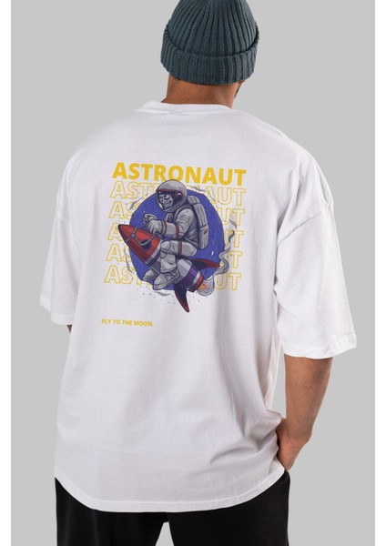 Astronaut Fly To The Arka Baskılı Beyaz Oversize T-Shirt Erkek Kadın Bisiklet Yaka fırsatları