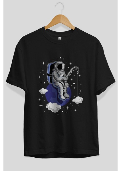 Astronaut Fishing Ön Baskılı Siyah Oversize T-Shirt Erkek Kadın Bisiklet Yaka
