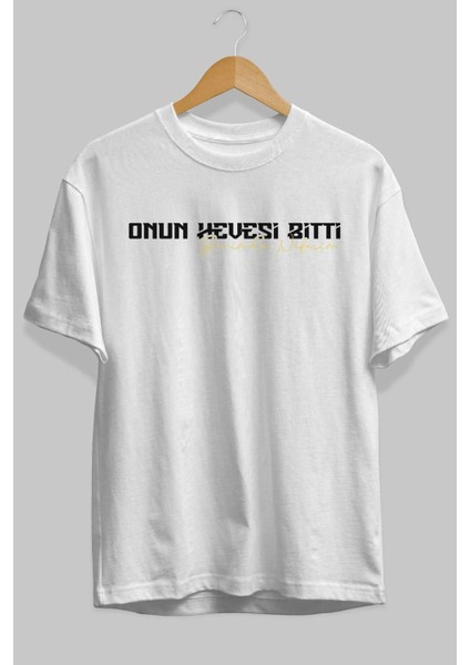 Onun Hevesi Bitti Benim Ön Baskılı Beyaz Oversize T-Shirt Erkek Kadın Bisiklet Yaka fiyatları