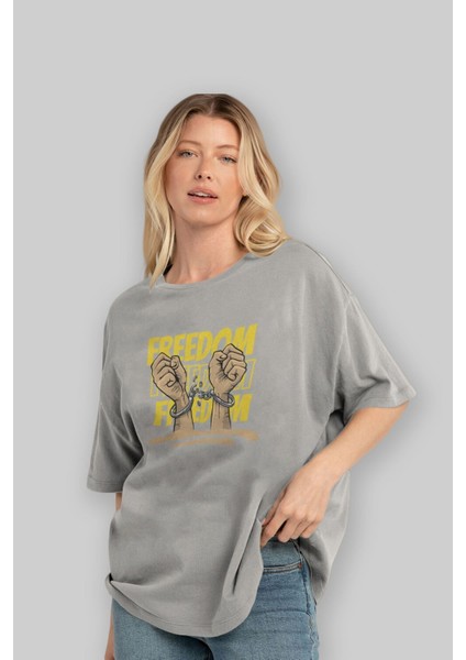 Freedom Yazılı Ön Baskılı Gri Oversize T-Shirt Unisex Erkek Kadın Bisiklet Yaka fırsatları