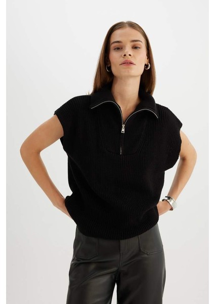 Relax Fit Fermuarlı Dik Yaka Selanik Kumaş Siyah Triko Süveter fiyatları