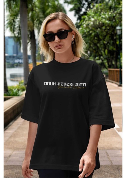 Onun Hevesi Bitti Benim Ön Baskılı Siyah Oversize T-Shirt Erkek Kadın Bisiklet Yaka indirimleri