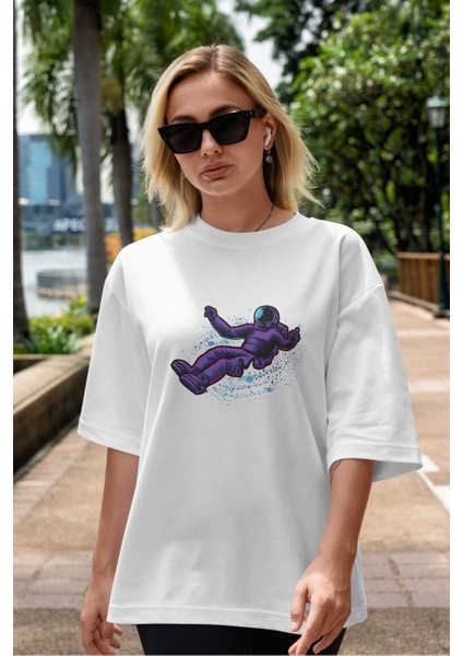 Having Fun In Outer Space Ön Baskılı Beyaz Oversize T-Shirt Erkek Kadın Bisiklet Yaka fiyatları