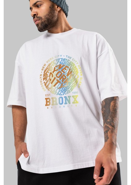 Brooklyn And New York Ön Baskılı Beyaz Oversize T-Shirt Erkek Kadın Bisiklet Yaka