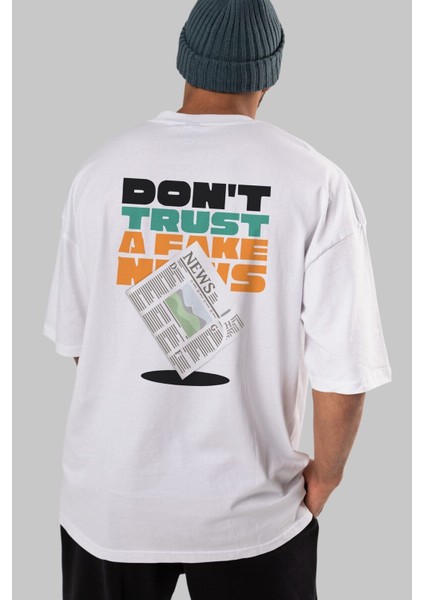 Dont Trust A Fake News Arka Baskılı Beyaz Oversize T-Shirt Erkek Kadın Bisiklet Yaka fırsatları