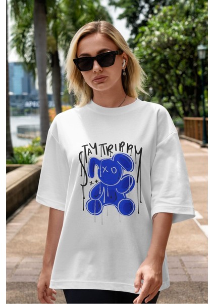 Stay Trippy Bear Ön Baskılı Beyaz Oversize T-Shirt Erkek Kadın Bisiklet Yaka