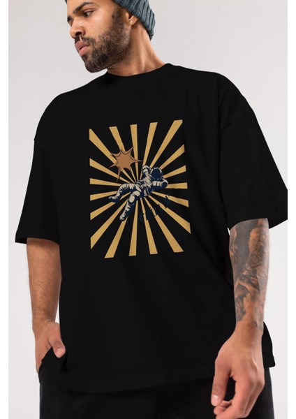 Astronot Chillin Ön Baskılı Siyah Oversize T-Shirt Erkek Kadın Bisiklet Yaka
