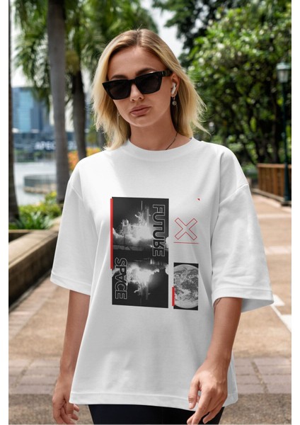 Future Space Ön Baskılı Beyaz Oversize T-Shirt Erkek Kadın Bisiklet Yaka