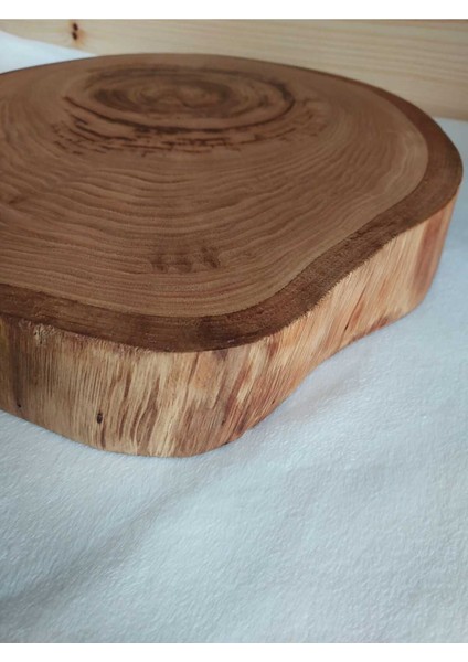 El Yapımı Doğal Ahşap Kestane Ağacı Kesme Tahtası 25x30 cm