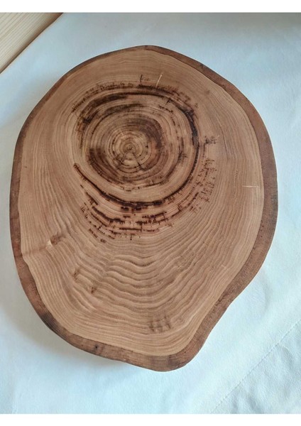 El Yapımı Doğal Ahşap Kestane Ağacı Kesme Tahtası 25x30 cm