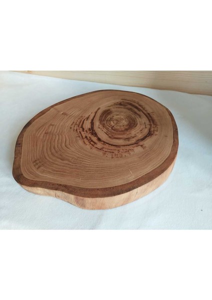 El Yapımı Doğal Ahşap Kestane Ağacı Kesme Tahtası 25x30 cm