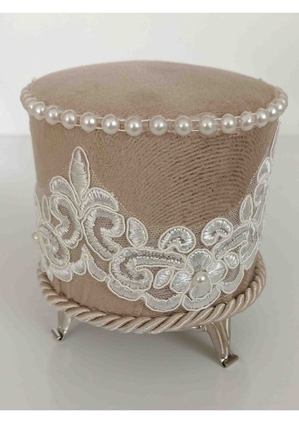 Metal Ayaklı Kadife Kaplı Güpürlü ve Inci Süslemeli Iğnelik Hediyelik Bohçalık Çeyizlik modelleri