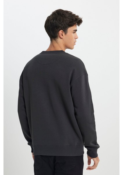 Loose Fit Rahat Kesim Bisiklet Yaka Içi Polarlı Antrasit Sweatshirt modelleri