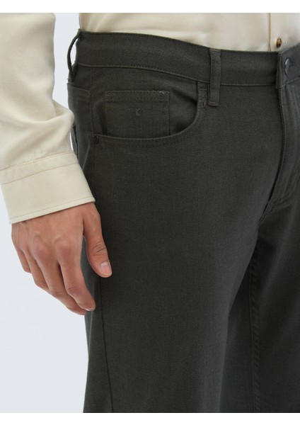 Haki Dokuma Slim Fit Casual Pamuk Karışımlı Pantolon modelleri