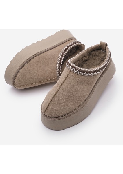 Kadın İçi Kürklü Kalın Taban Önü Kapalı Günlük Kışlık Terlik Furenta Vizon Süet