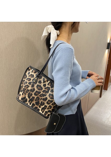 Kadınlar Için Siyah Leopar Desenli Geniş Moda Tote Çanta Omuz Çantası (Yurt Dışından)