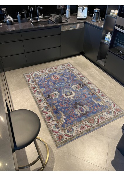 Krem ve Lacivert Renkli Pastel Boyalı Geleneksel Desenli Dokuma Taban Halı MIRAVIP384