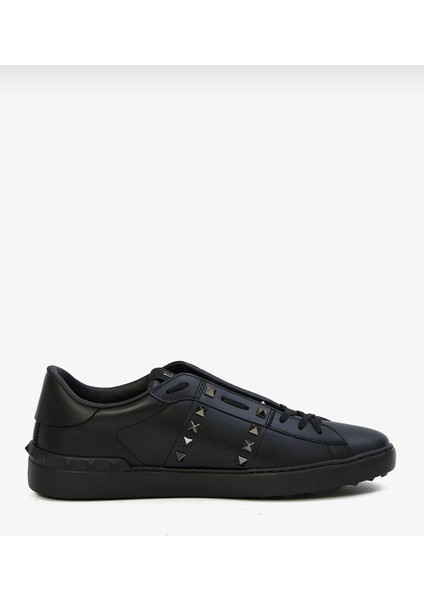 Rockstud Untitled Low-Top Sneakers