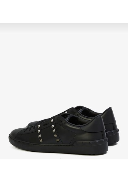 Rockstud Untitled Low-Top Sneakers