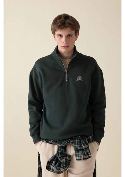 C6132 Comfort Regular Fit Rahat Kalıp Fermuarlı Dik Yaka Yazı Baskılı Sweatshirt