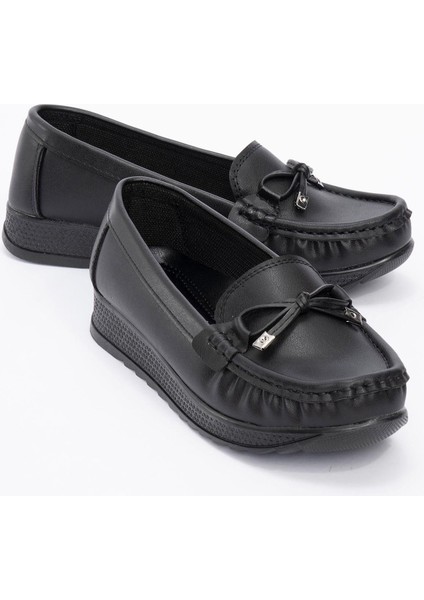 Kaydırmaz Günlük Ayakkabı Siyah Cilt
